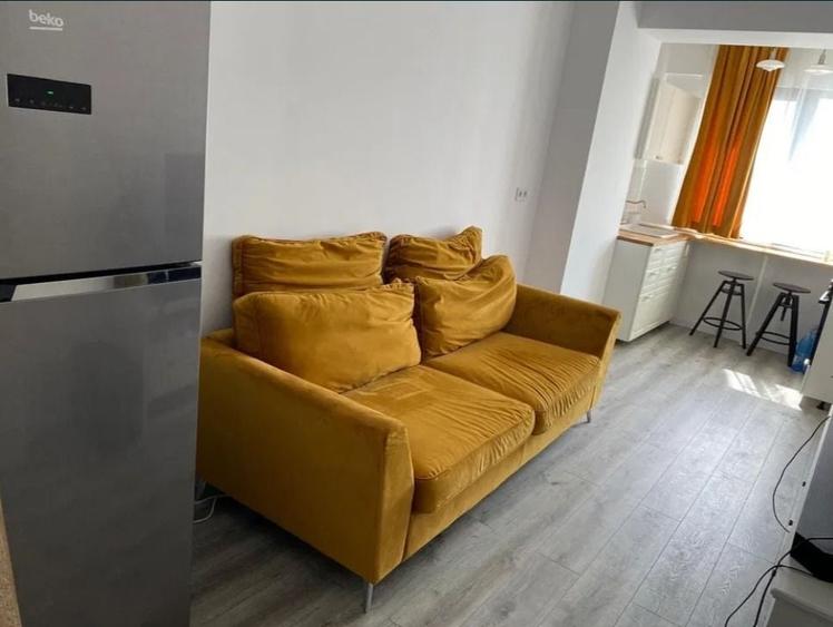 Apartament cu 2 camere semidecomandat, mobilat în Pipera