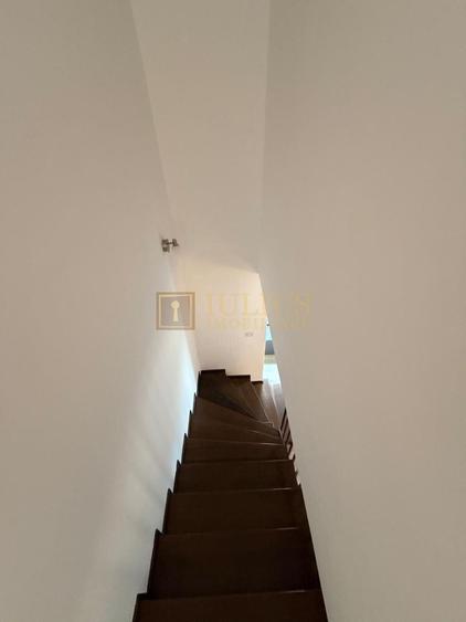 Apartament cu 3 camere decomandat, mobilat în Dumbrăvița