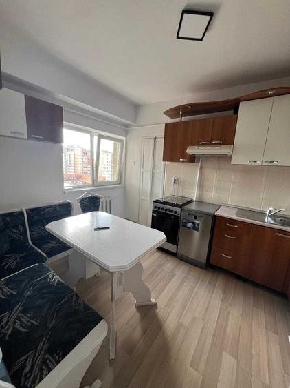 Apartament cu 4 camere decomandat în Mărăști