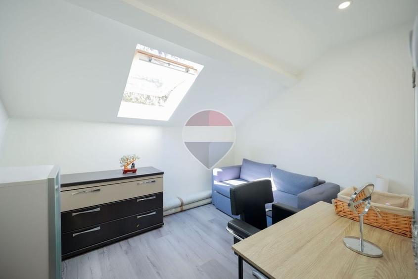 Vânzare apartament 4 camere, acces auto - parcare, Central - Cuza Vodă - 19