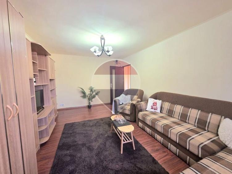 Apartament cu 2 camere de închiriat în zona Rogerius - 2