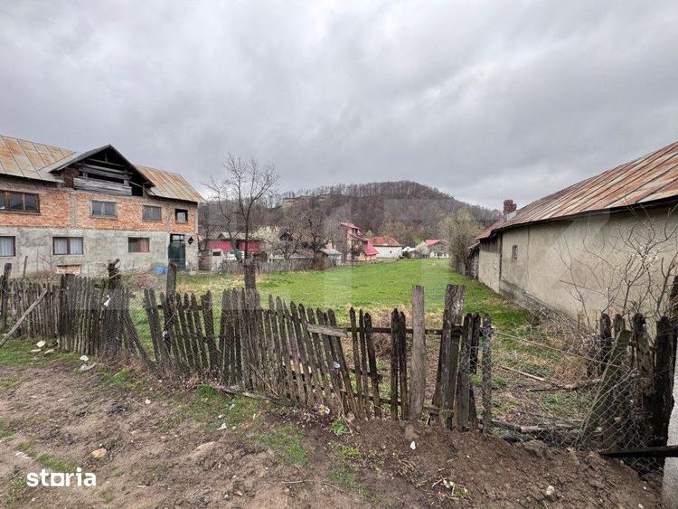 Teren de 1583 mp, în Bezdead