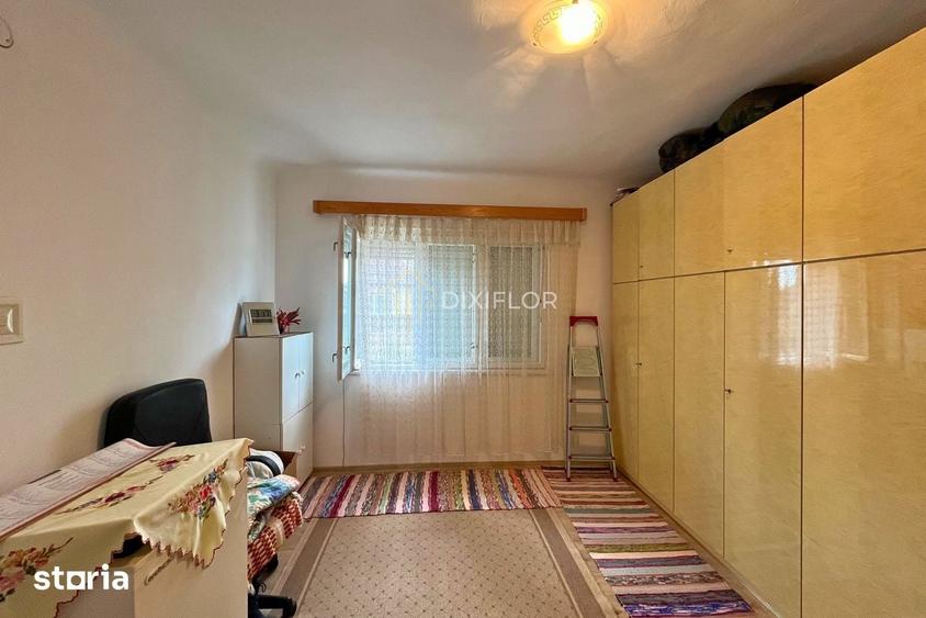 Casă cu 3 camere cu Teren 900 Mp în Central