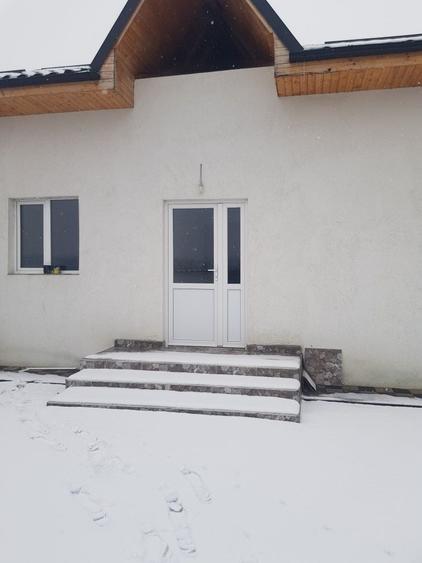 Casă cu 3 camere în Central