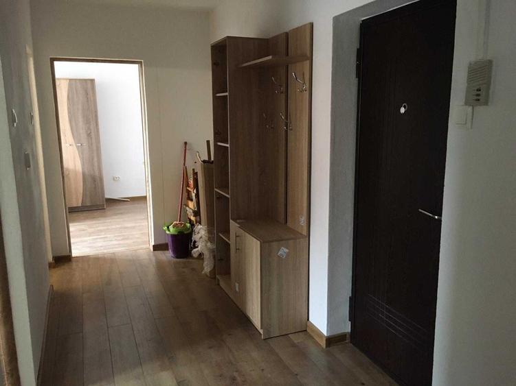 Apartament cu 2 camere decomandat în Cetate