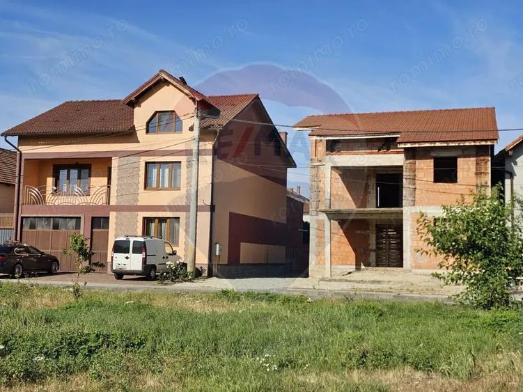 Casă cu 6 camere cu Teren 350 Mp în Central