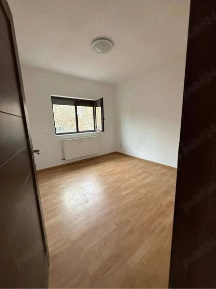 Casă cu Teren 250 Mp în Central