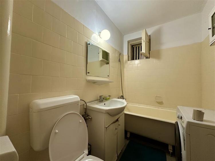 Apartament cu 2 camere semidecomandat în Podgoria