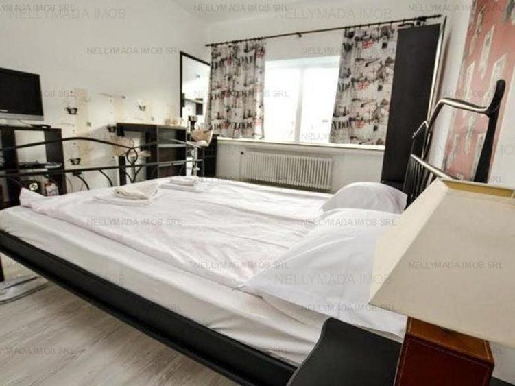 Apartament cu 6 camere decomandat, mobilat în Universitate