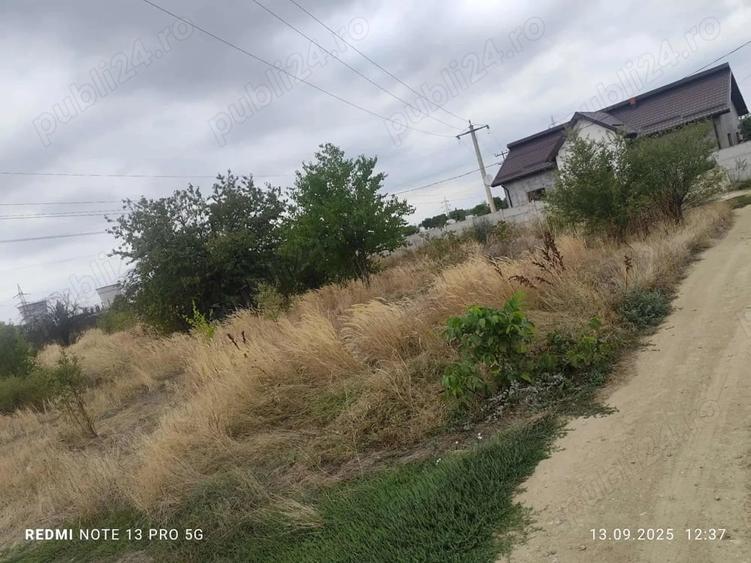 Teren de 2500 mp, în Ișalnița