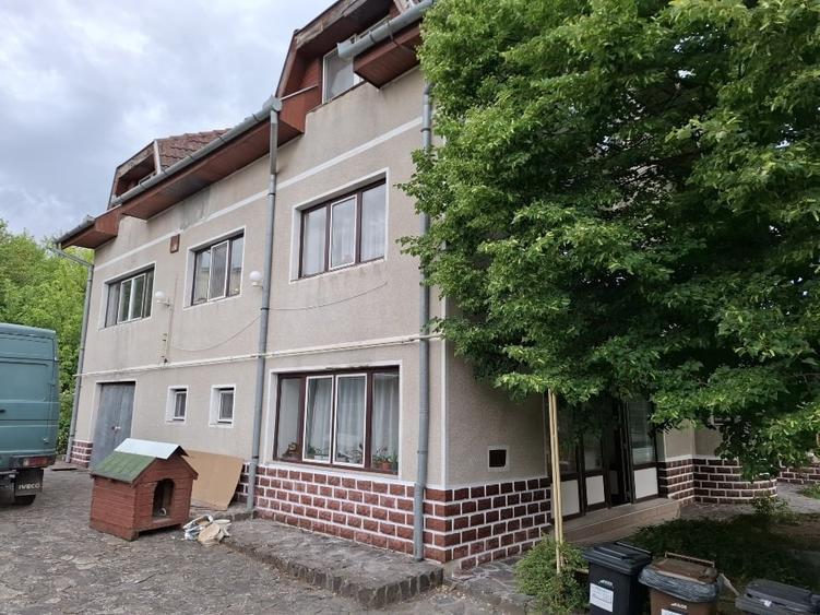 Casă individuală cu 2 camere cu Canalizare în Dealuri Oradea