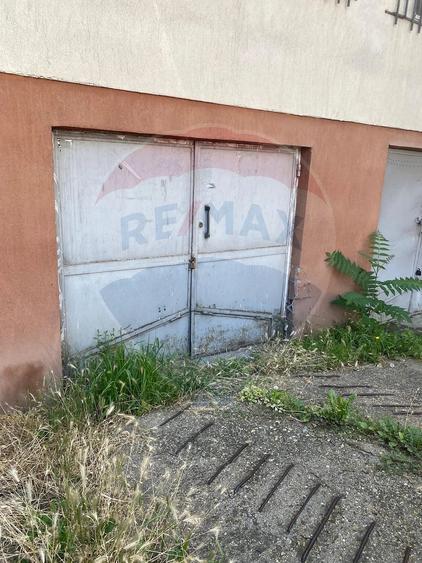 Casă cu Teren 18 Mp în Chibrit