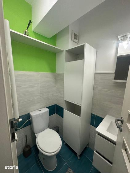 Apartament cu 3 camere în Apărătorii Patriei