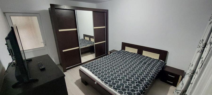 Apartament cu 2 camere decomandat în Neptun