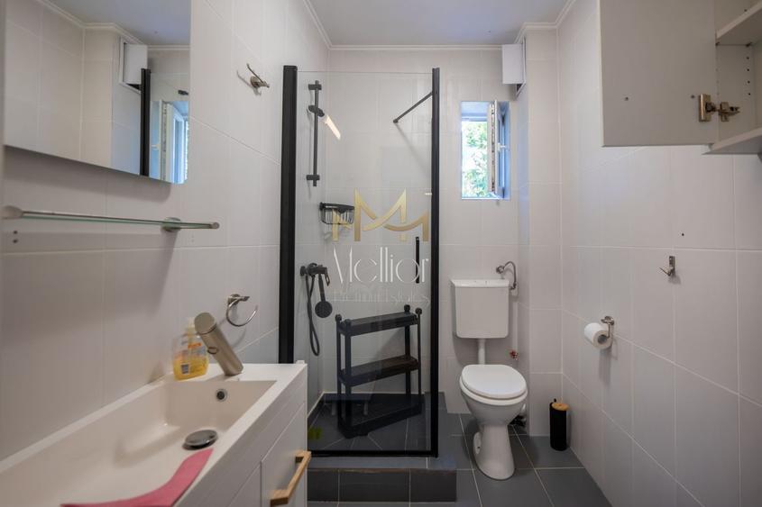 Apartament cu 4 camere decomandat în Andrei Mureșanu