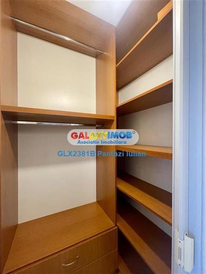 Apartament cu 3 camere semidecomandat, mobilat în Dristor