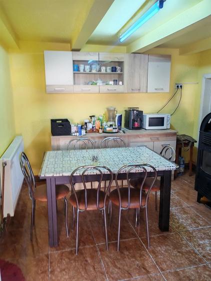 Casă cu 3 camere cu Teren 1200 Mp în Exterior Vest