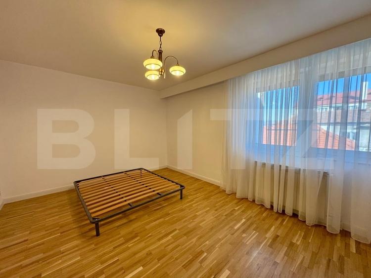 Duplex cu 5 camere cu Garaj în Andrei Mureșanu