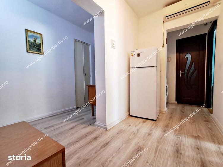 Apartament cu 3 camere decomandat în Micro 21