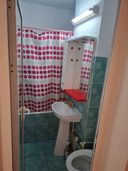 Garsonieră decomandată în Exterior Vest