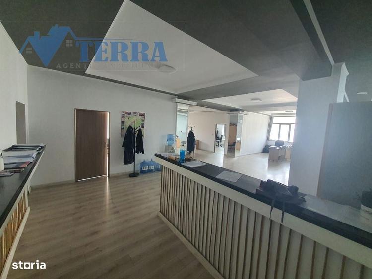 Spațiu comercial, de 304 mp, în Central