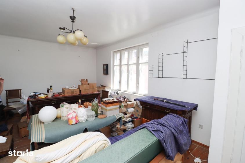 Apartament cu 3 camere decomandat în Sud