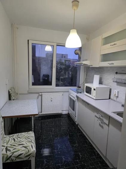 Apartament cu 2 camere decomandat, mobilat în Gorjului