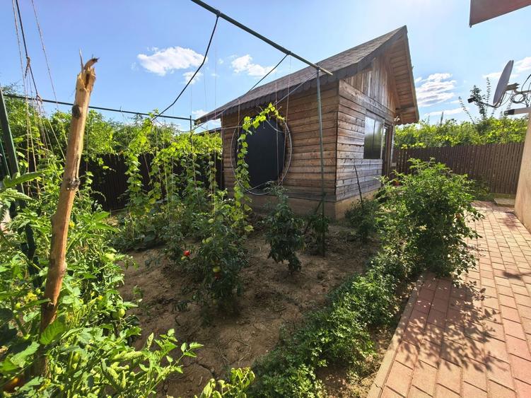 Duplex cu 3 camere cu Canalizare în Vișan