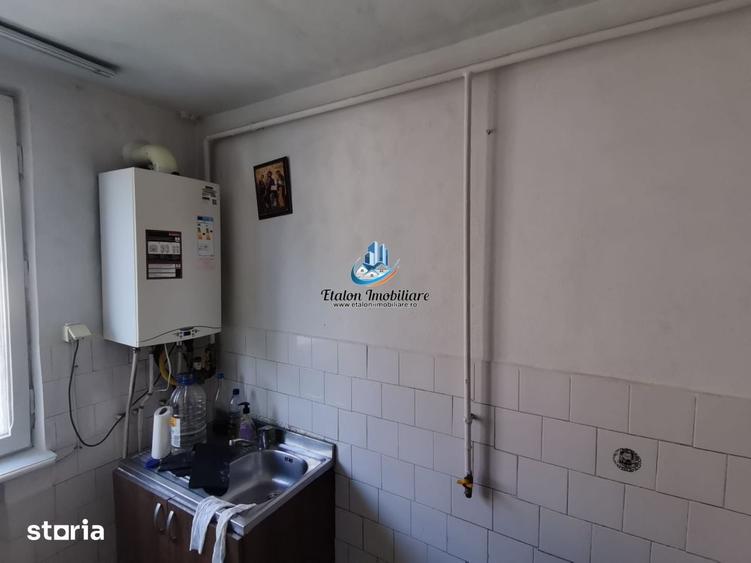 Apartament cu 2 camere decomandat în Mărăței
