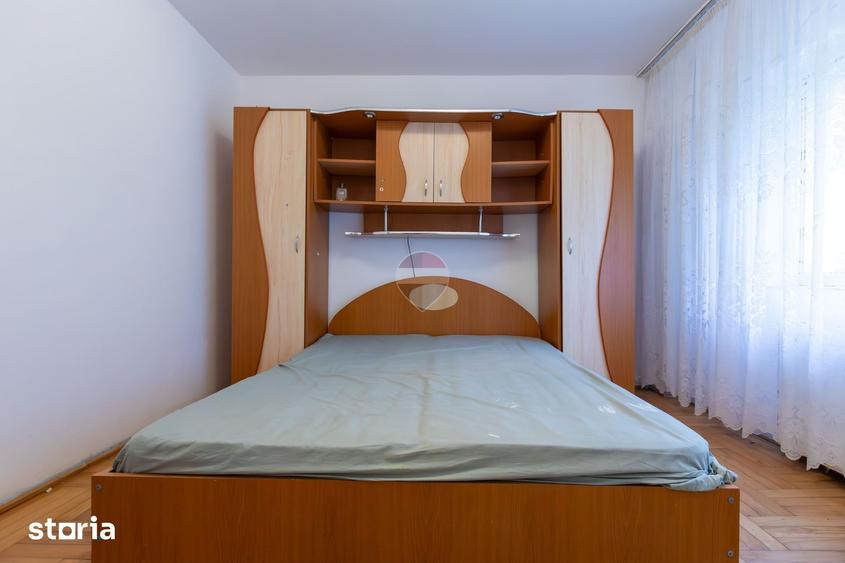 Apartament cu 3 camere decomandat în Mioriței