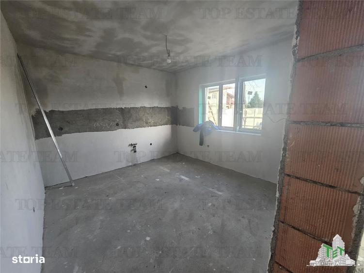 Casă cu 4 camere cu Teren 464 Mp în Bâcu