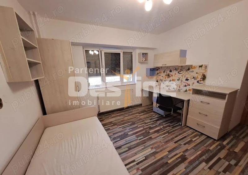 Apartament cu 3 camere, mobilat în Aradului