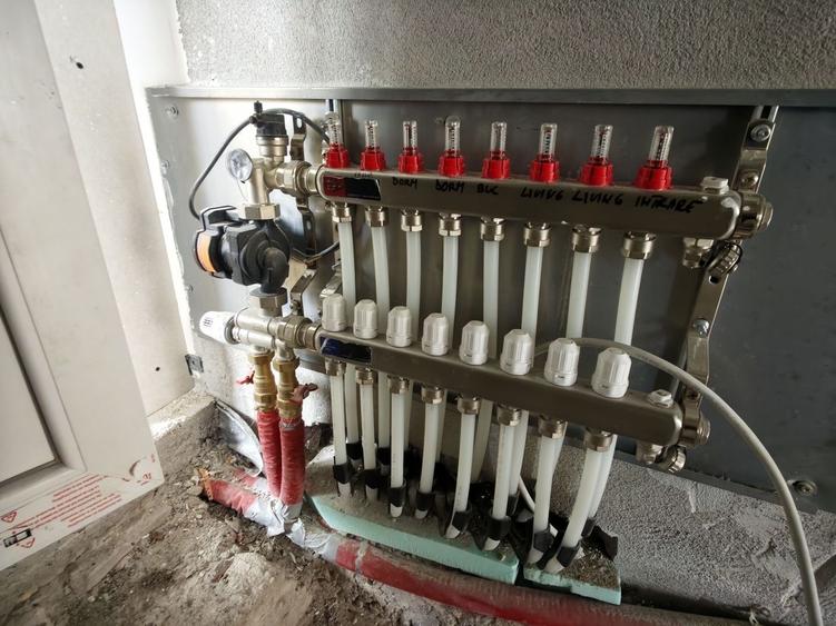 Casă cu 4 camere cu Canalizare în Becicherecu Mic