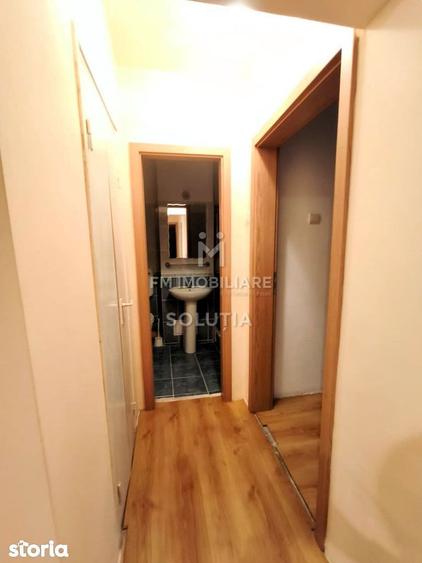 Apartament cu 5 camere decomandat în Traian