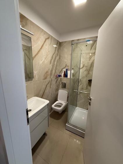 Apartament cu 3 camere, mobilat în Drumul Taberei