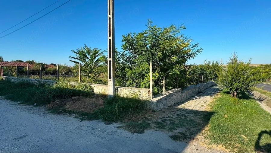 Teren de 1811 mp, în Plopeni
