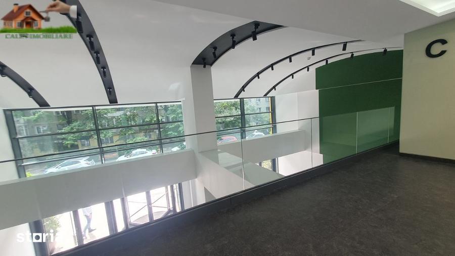 Spațiu comercial, de 200 mp, în Podu Roș