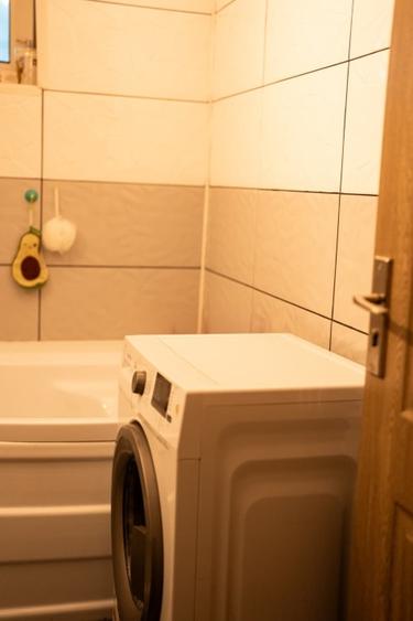 Garsonieră decomandată, mobilată în Central