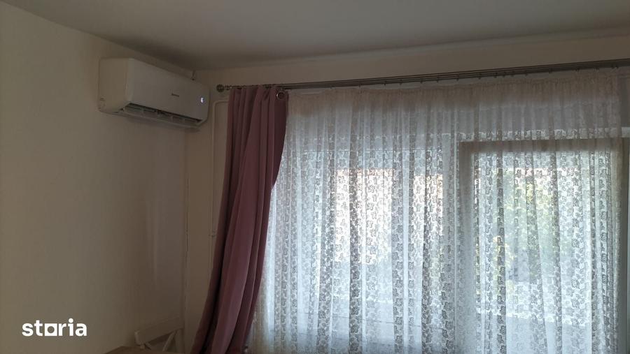 Garsonieră în Girocului