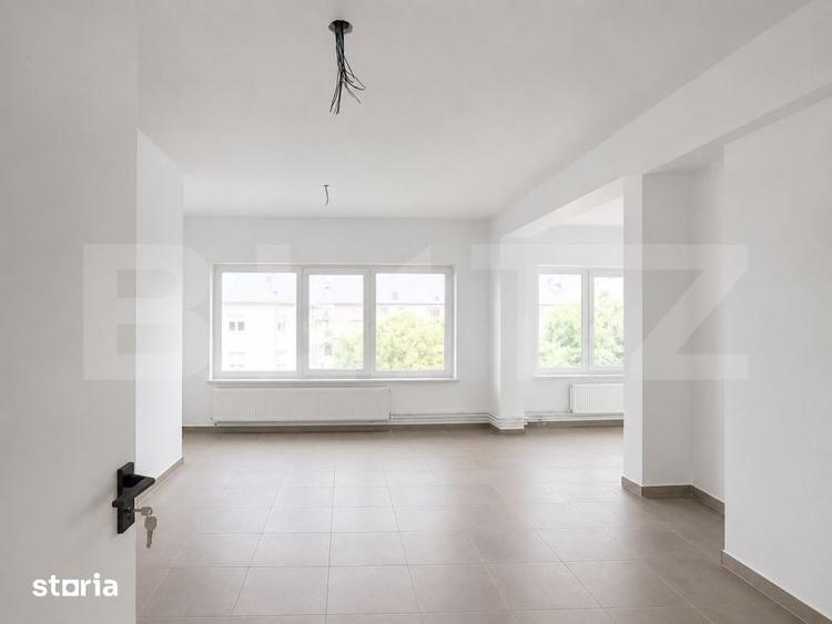 Spațiu comercial, de 299 mp, în Ultracentral