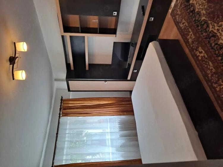 Apartament cu 3 camere decomandat în Hipodrom 3