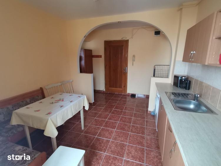 Apartament cu 2 camere decomandat în Ștrand