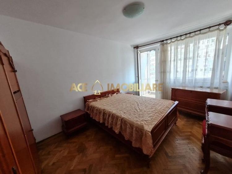 Apartament cu 3 camere decomandat, mobilat în Ștefan cel Mare
