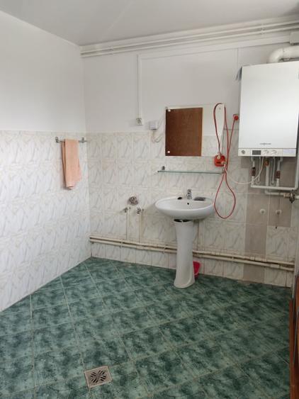 Casă cu 3 camere cu Canalizare în Sâncraiu de Mureș
