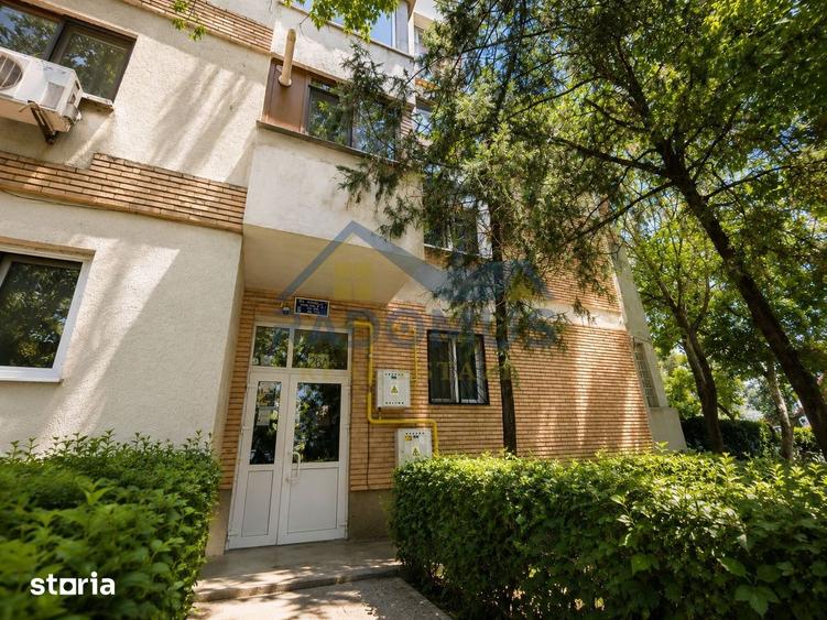 Apartament cu 3 camere decomandat, mobilat în Mihai Bravu