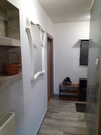 Garsonieră decomandată în Central