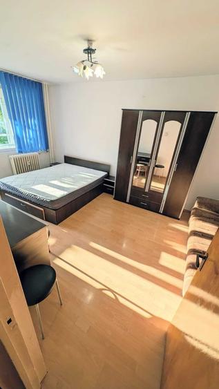 Apartament cu 2 camere decomandat în Titan