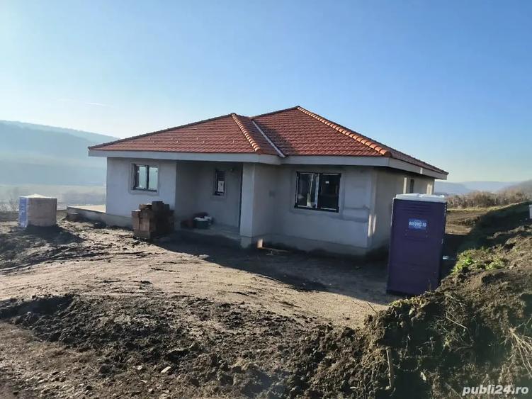 Casă cu 3 camere cu Teren 620 Mp în Livezeni