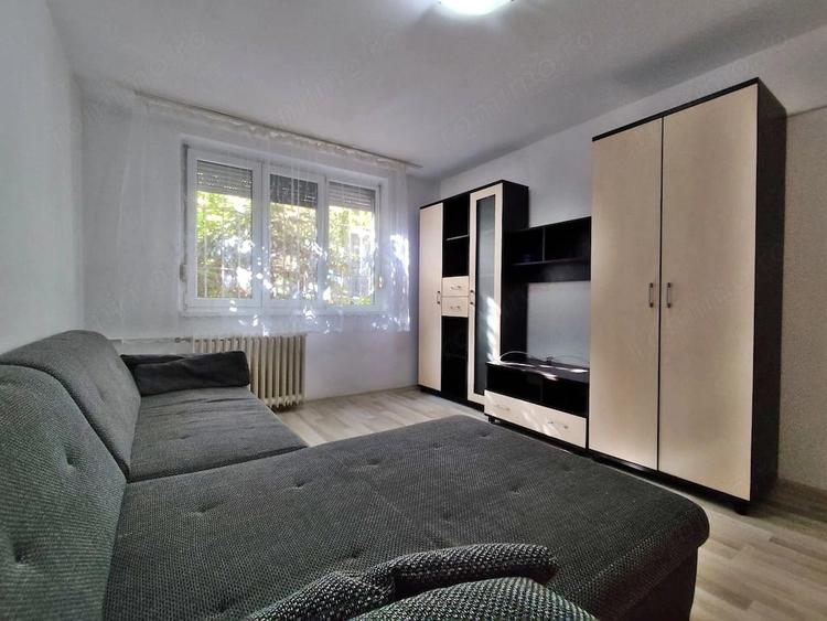 Apartament cu 2 camere decomandat în Rogerius