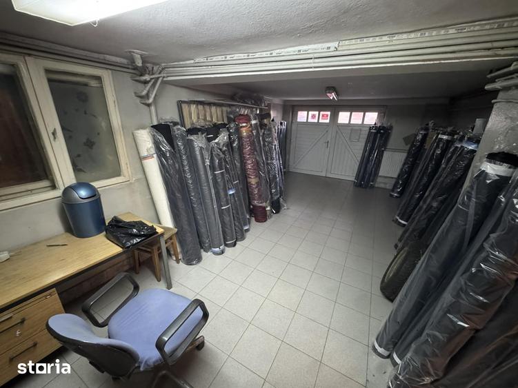 Casă cu 9 camere decomandat cu Teren 101 Mp în Central